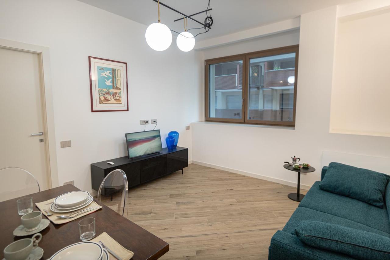 רומא Trastevere Elegance Apartment מראה חיצוני תמונה
