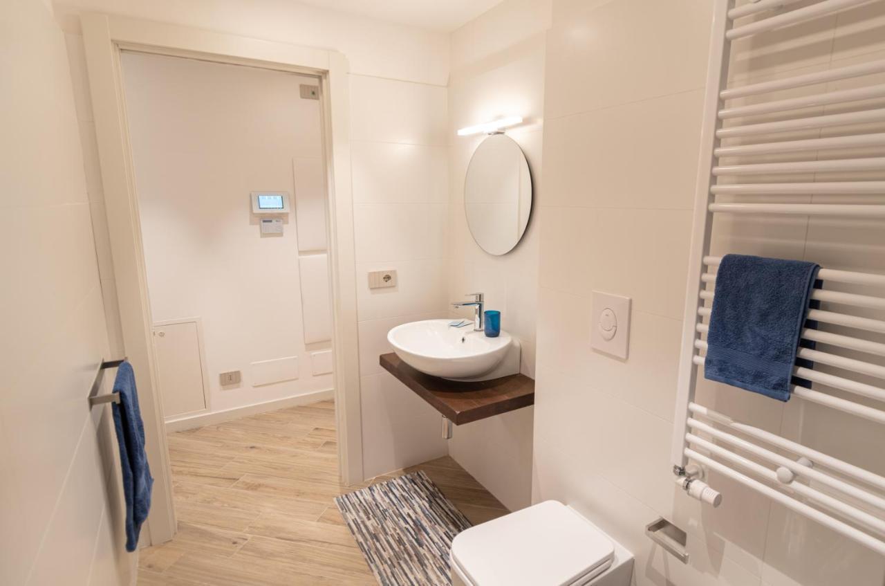 רומא Trastevere Elegance Apartment מראה חיצוני תמונה